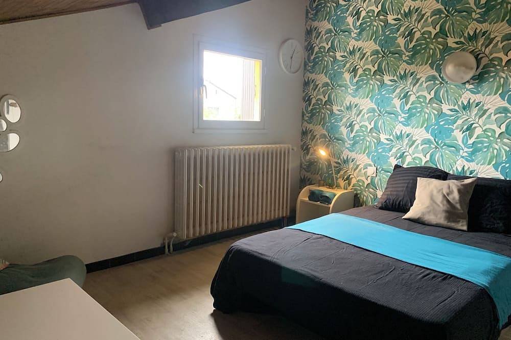 Chambre + salle de bain in Lescar, Béarn