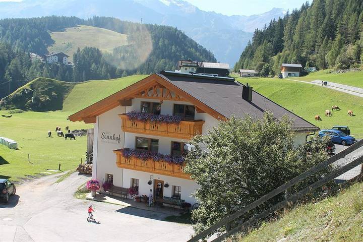 Ferienwohnung für 4 Personen, mit Balkon und Terrasse sowie Garten