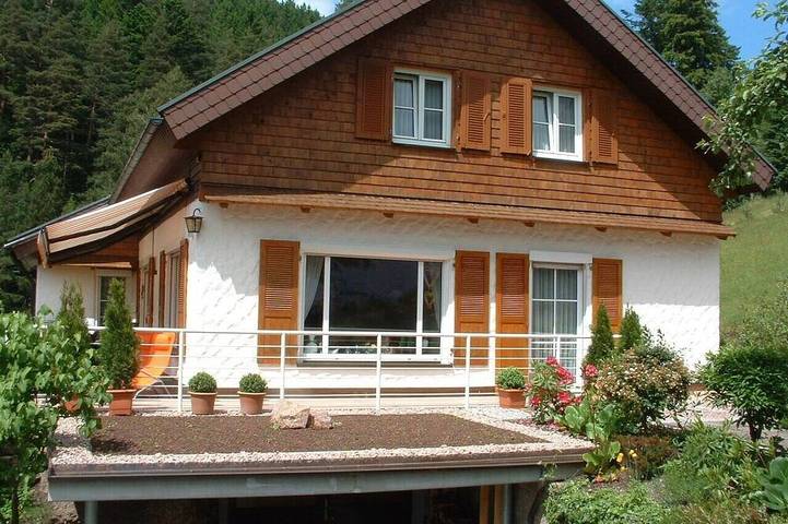 Bauernhof für 4 Personen, mit Balkon und Garten in Baiersbronn