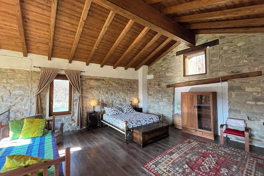 La Stalla - Cottage with Pool in Toano, Reggio Emilia Province