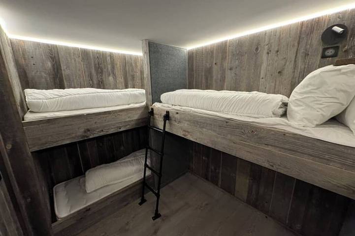 Gîte pour 15 personnes, avec jacuzzi et balcon à La Côte-d'Arbroz - 2