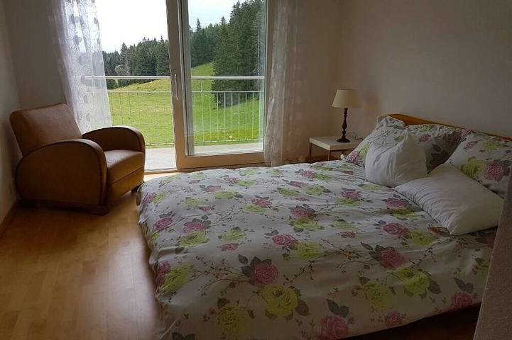 Location de vacances pour 9 personnes, avec balcon à Saint-Cergue - 3