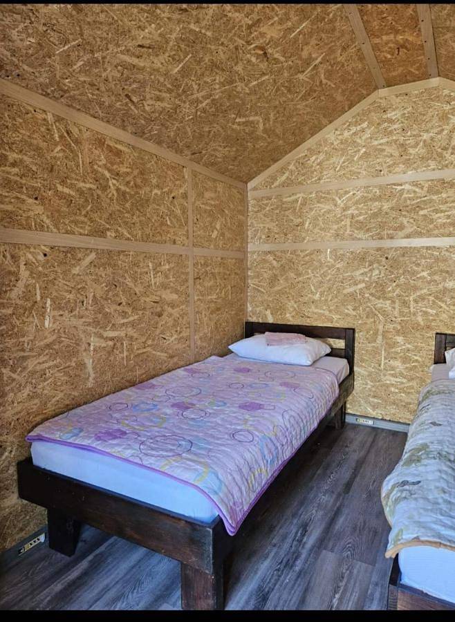 Camping für 3 Personen, mit Balkon und Terrasse sowie Garten und Ausblick in Serbien - 4