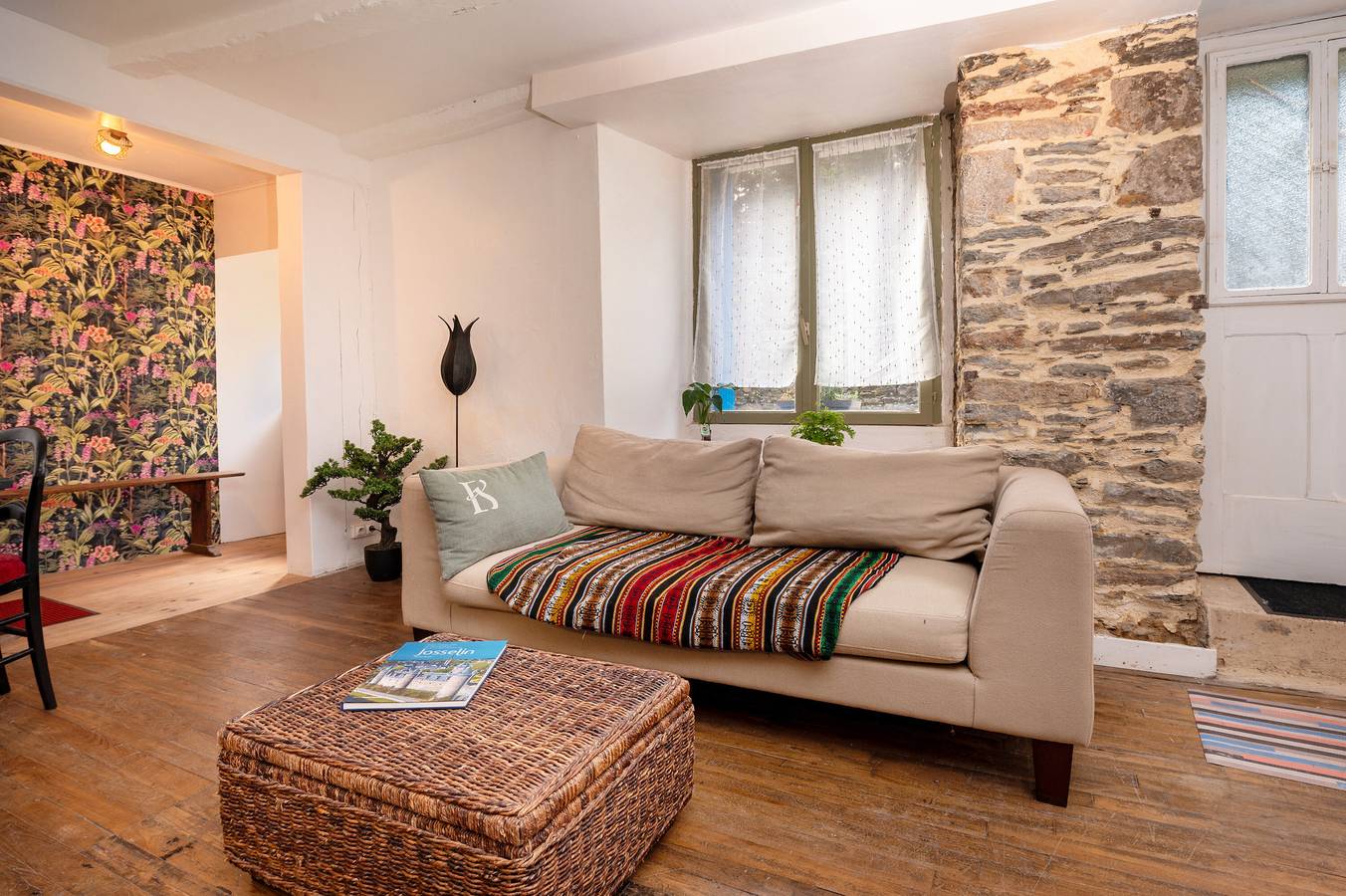 Ferienhaus 'Gite Du Canal Josselin' mit privater Terrasse, Glasfaser-Internet in Josselin, Pontivy und Umgebung