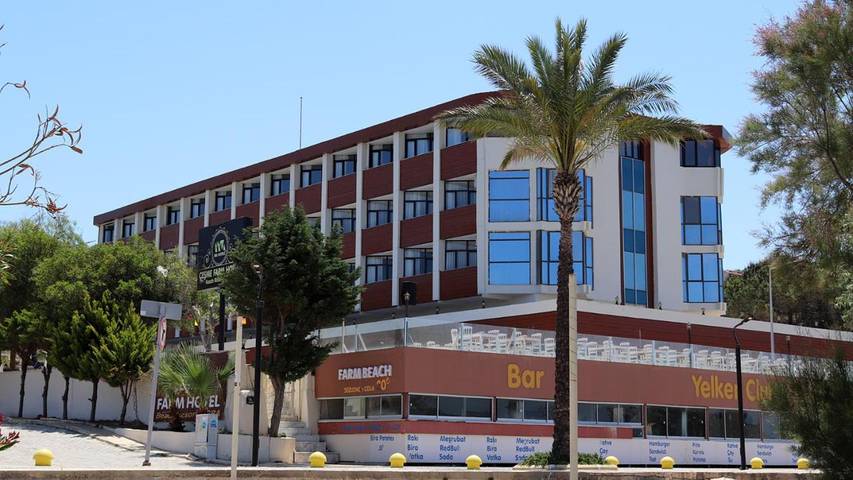Hotel voor 3 personen, met uitzicht en terras in Cesme