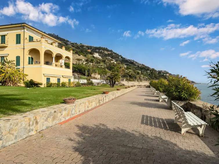 Apartamento entero, 3 Habitaciones 4 Personas in Latte (Ventimiglia), Ventimiglia