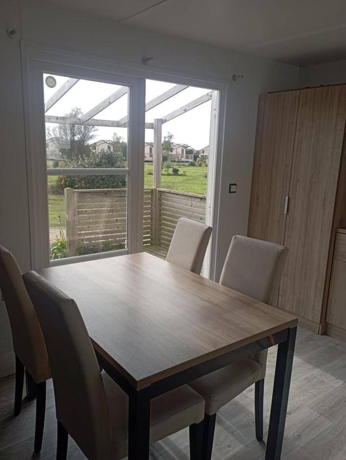 Camping pour 7 personnes, avec terrasse et piscine, animaux acceptés à Sarzeau - 3