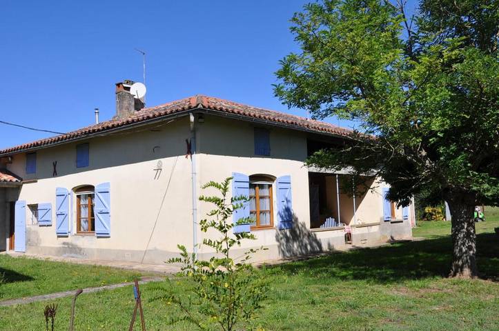 Location de vacances pour 7 personnes, avec terrasse et jardin à Canals