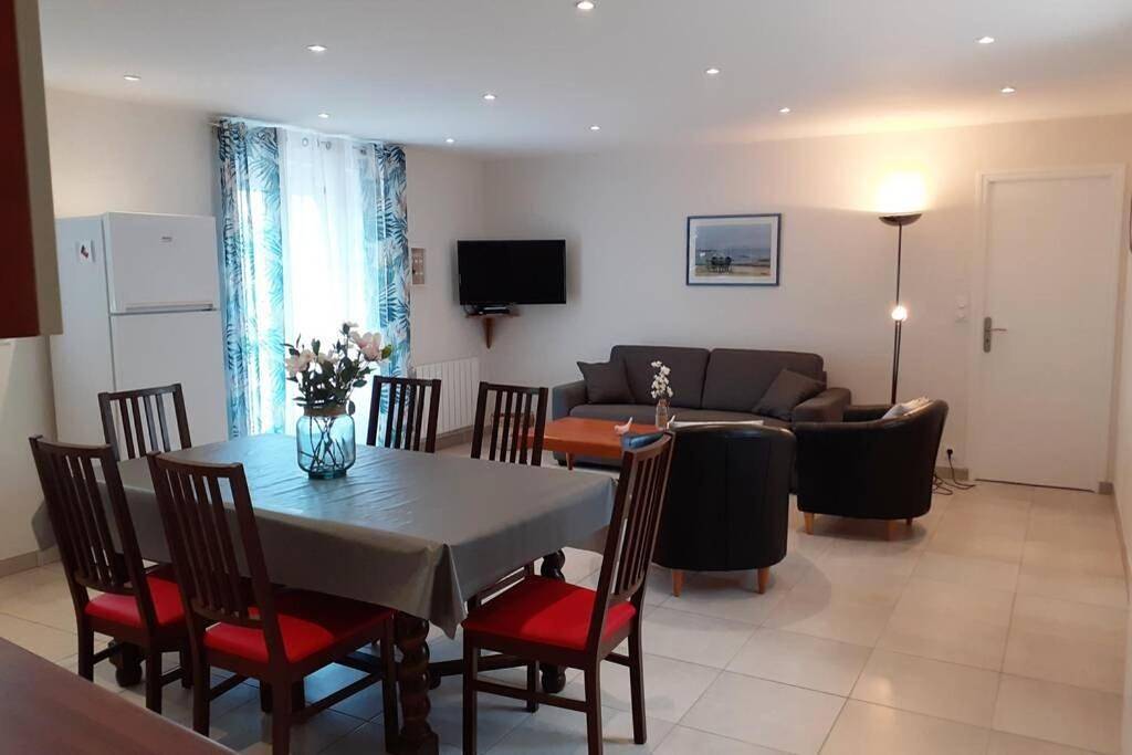 Appartement entier, Two-Bedroom Apartment in Plouhinec (Morbihan), Côte des Mégalithes