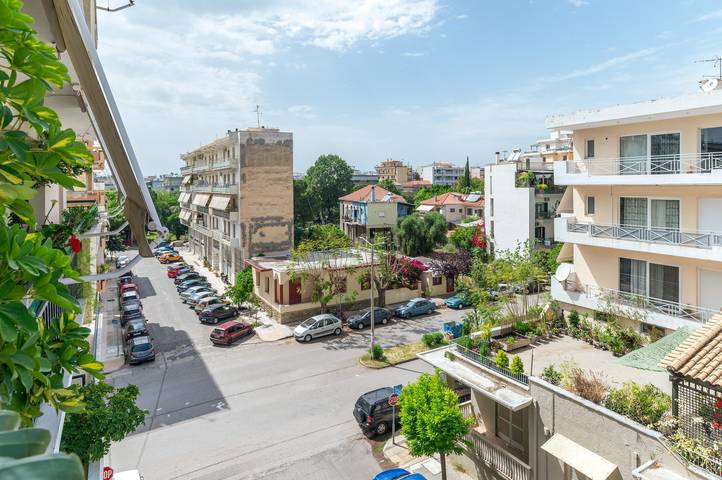 Gîte pour 2 personnes, avec balcon à Calamata - 4