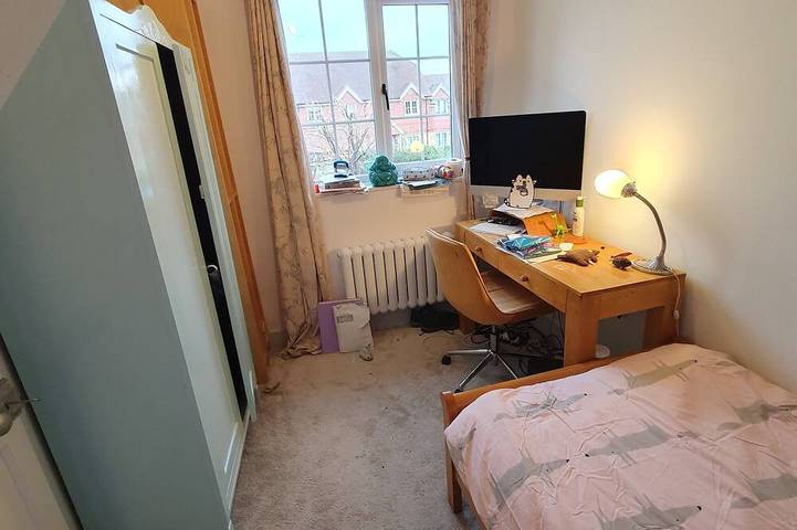 Home away from home in Woking, Surrey