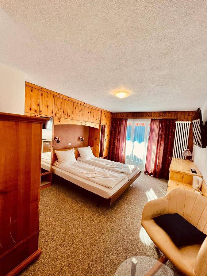 Double Room with Private Bathroom in Klosters-Serneus, Chaîne de Plessur