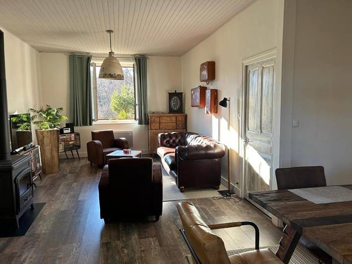 Location de vacances pour 4 personnes, avec vue et jardin à Viverols - 3