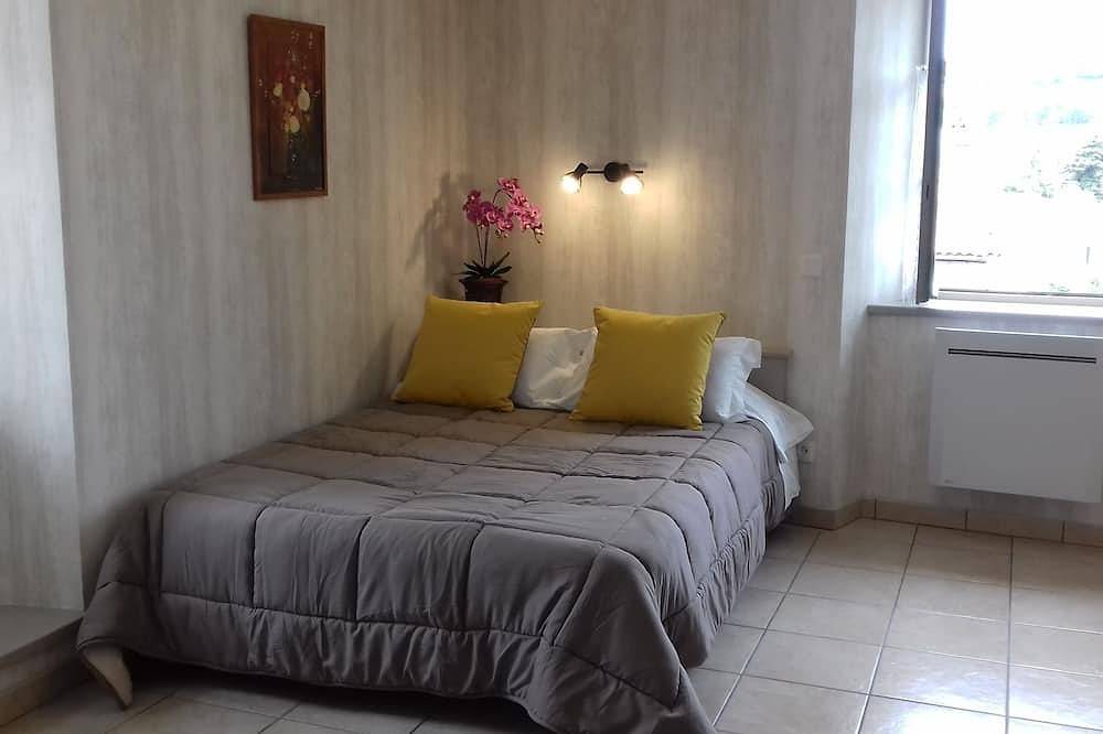 Appartement entier, Le Petit St Jacques au pied du Rocher d'Aiguilhe in Aiguilhe, Haute-Loire