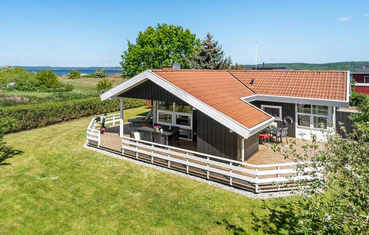 Ferienhaus für 6 Personen, mit Terrasse und Sauna in Mørkholt