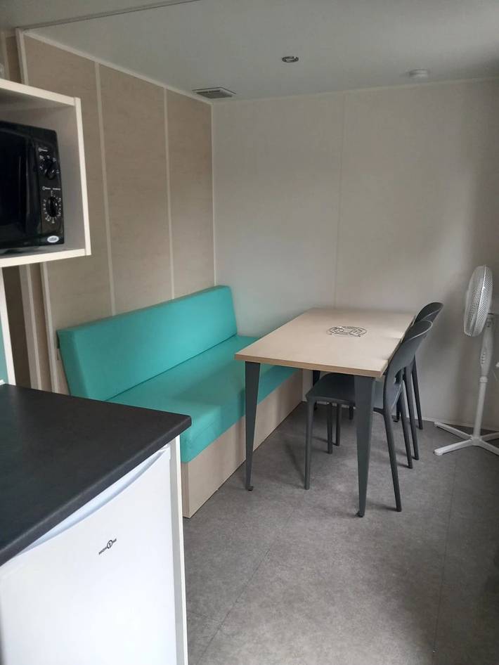 Mobil home pour 4 personnes, avec bassin pour enfant à Fabrezan - 3