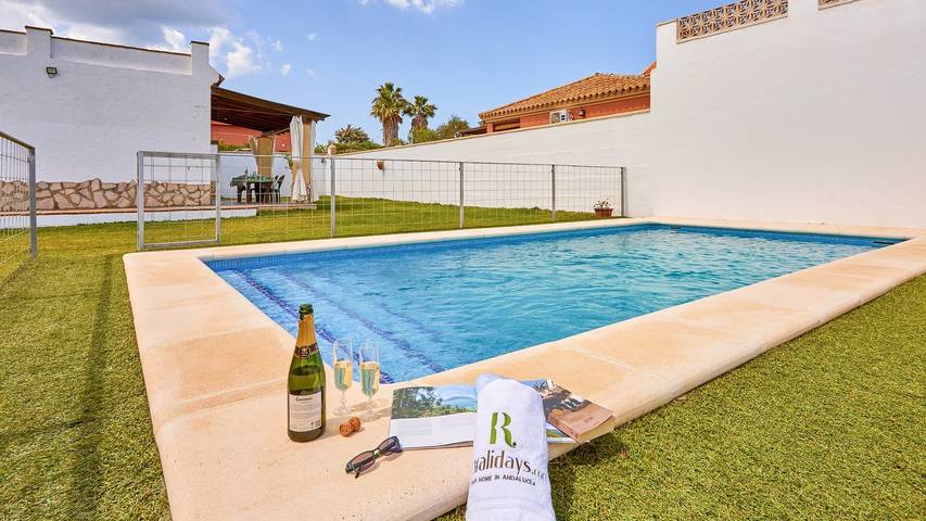 Casa Rural El Limonero Chiclana de la Frontera by Ruralidays in Novo Sancti Petri, Chiclana de la Frontera