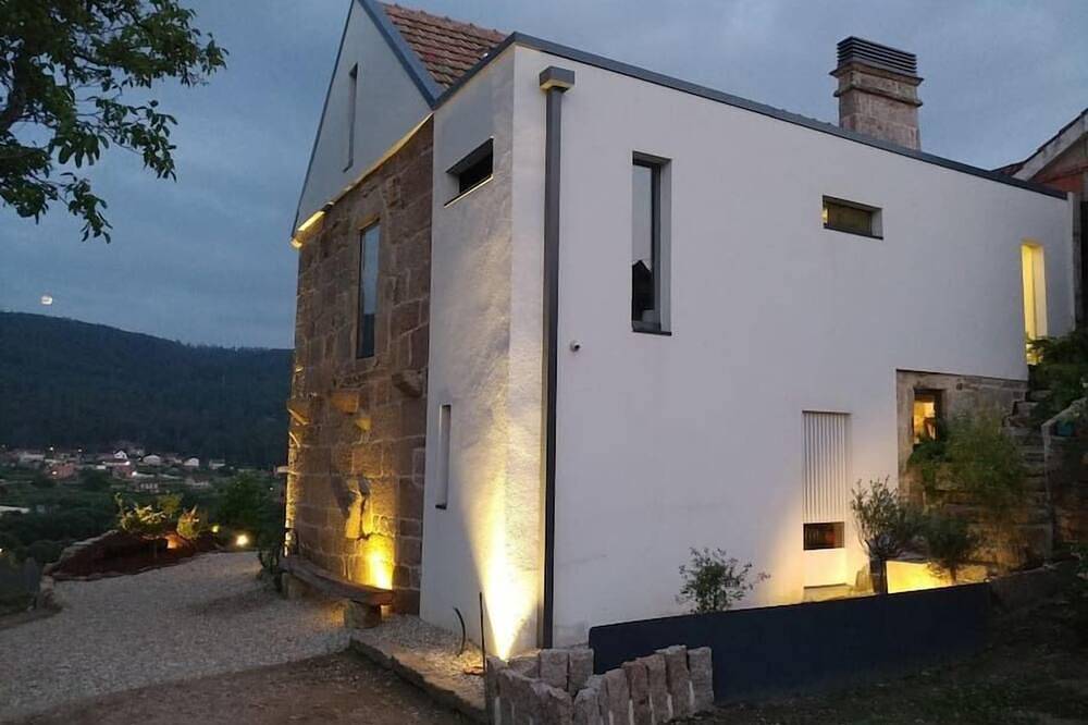 A Unique Home, For A Truely Unique Experience in Mos (flertydig), Pontevedra  Provins