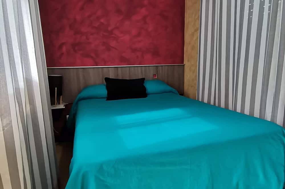 Rural House  in La Alcarria