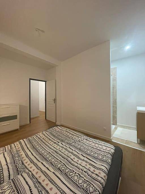 Two-Bedroom House in Tours, Région de Tours