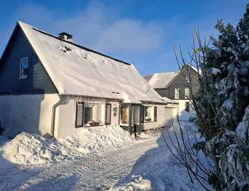 Villa für 10 Personen, mit Ausblick und Garten in Winterberg
