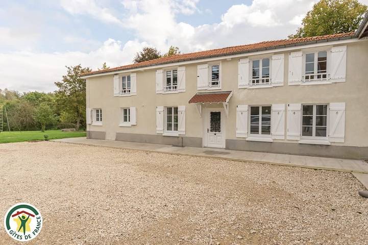 Location de vacances pour 15 personnes, avec Jardin et Sauna dans La Chapelle Felcourt