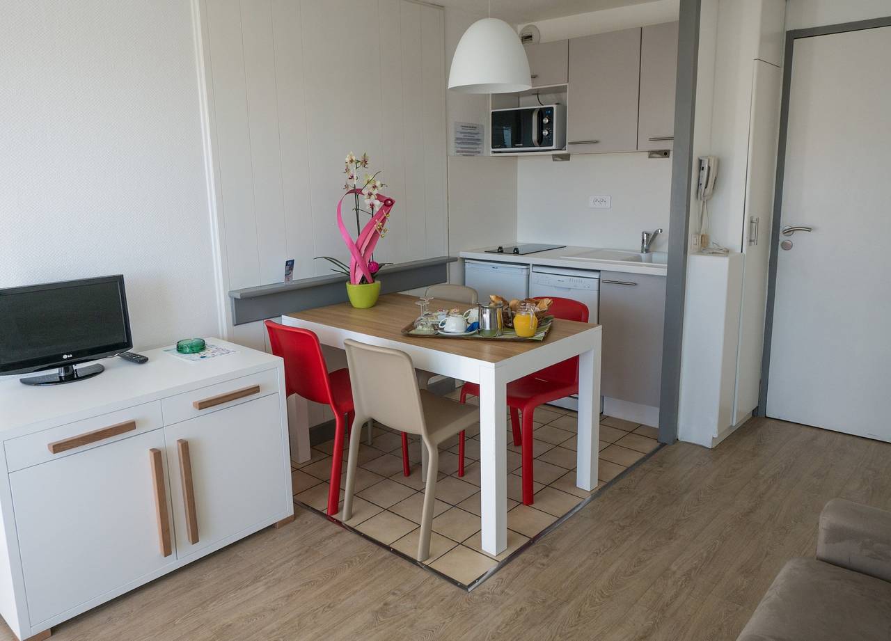 Apartamento entero, Apartamento de vacaciones para 2 personas con balcón in Hendaya, Region de Bayona