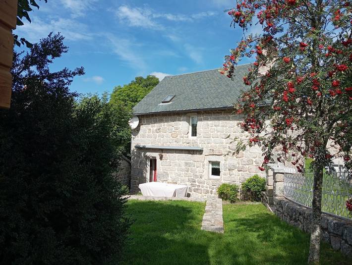 Gîte pour 5 personnes, avec jardin