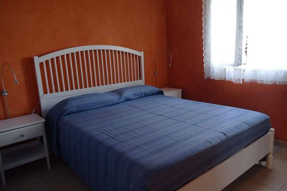 Apartamento entero, Vacation House in Policoro with pool 500 m from the sea in the Village Riva Azzurra in Policoro, Golfo de Tarento