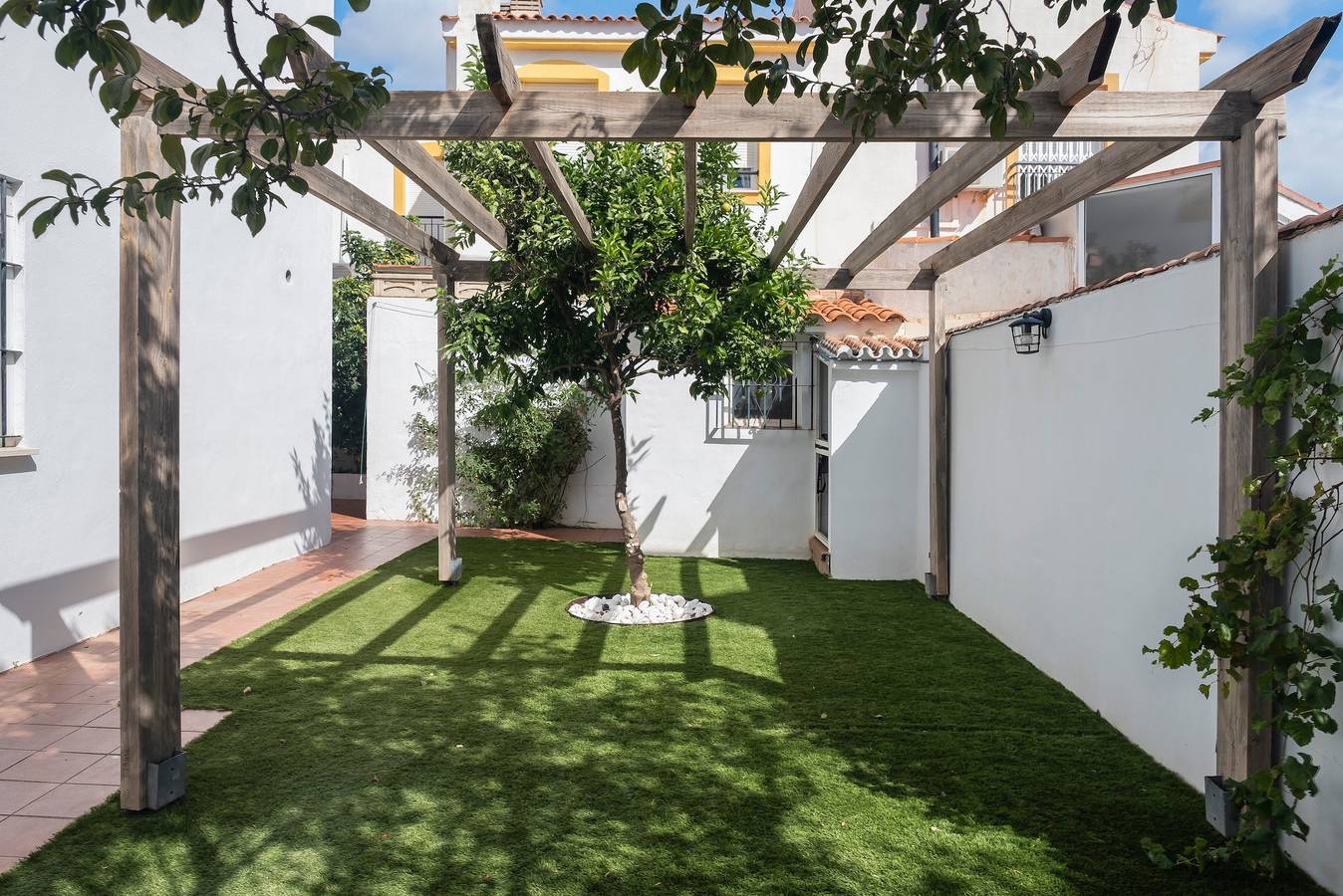 Holiday Home 'Brisa Del Mar' with Terrace, Garden & Wi-Fi in Vélez-Málaga, Costa del Sol