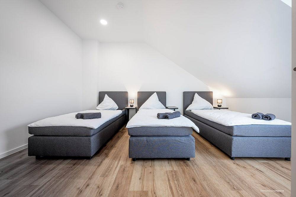 Ganze Wohnung, Artdesign - 8 Pers - nähe Speyer Mannheim Heidelberg in Hockenheimring, Hockenheim