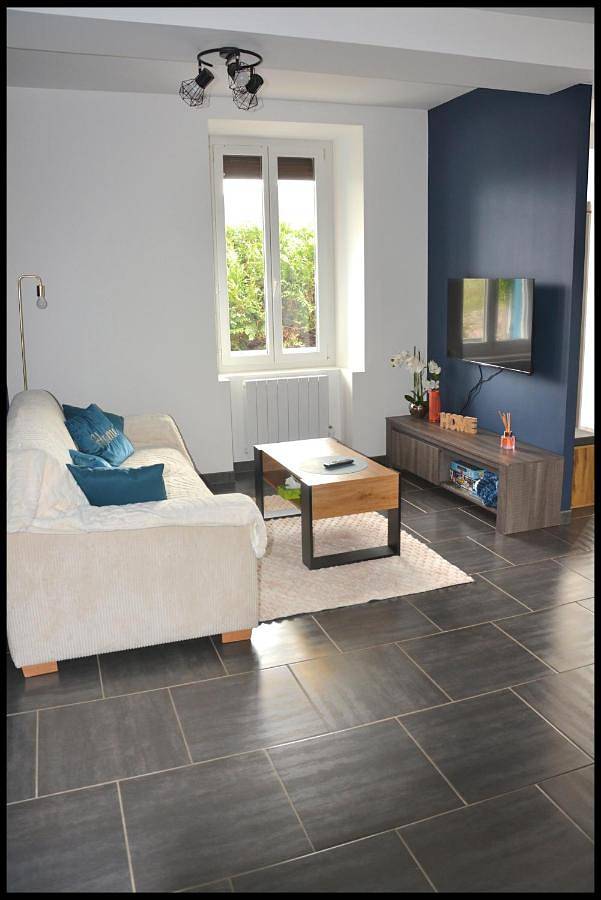 Gîte pour 6 personnes, avec jardin, animaux acceptés à Broye - 4