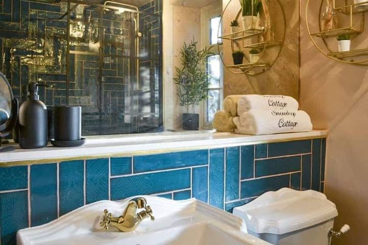 Luxury Boutique Countryside Cottage Hot Tub Spa Retreat in Yorkshire in Howardian Hills