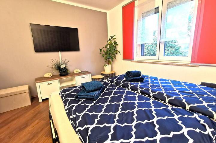 Ganze Wohnung, 45m² Ferienwohnung für bis zu 4 Personen, ideal für Naturfreunde und Wintersport in Stützengrün, Erzgebirge