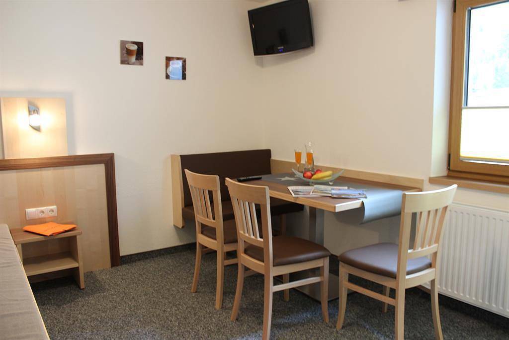 Ganze Ferienwohnung, Haus Alpina und Landhaus Schöpf in Gries, Längenfeld