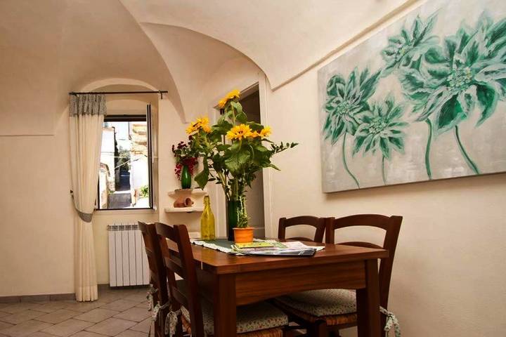 Ferienwohnung für 4 Personen, mit Terrasse und Whirlpool sowie Pool und Ausblick in Dolcedo - 4