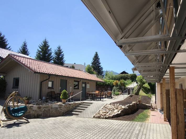 Ferienhaus für 2 Personen, mit Balkon und Garten