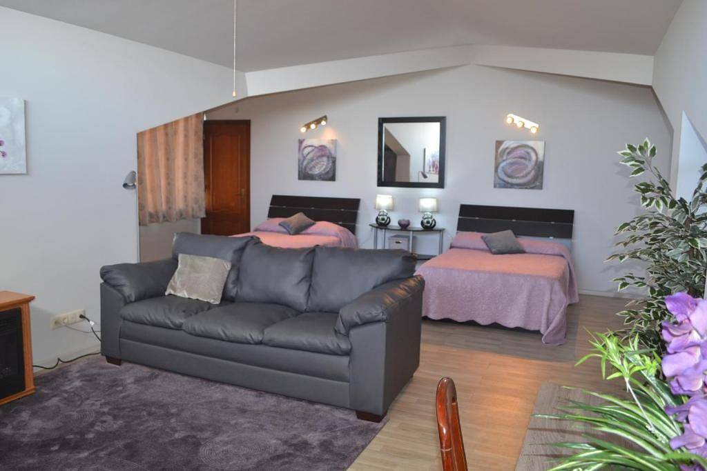 Große, komfortable Villa auf der Insel Terceira in Ribeirinha, Terceira (Azoren)