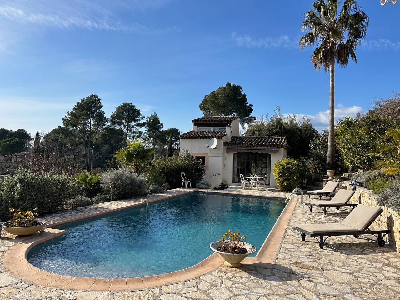 Roma in Flayosc, Région de Draguignan