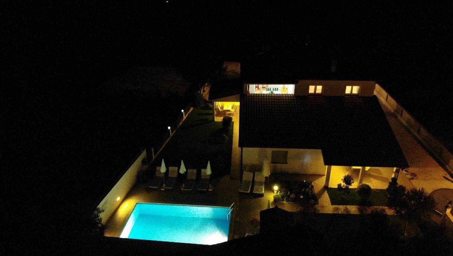 Ganze Ferienwohnung, Ferienwohnung mit Terrasse und Pool  in Kaštel (Plovanija), Buje