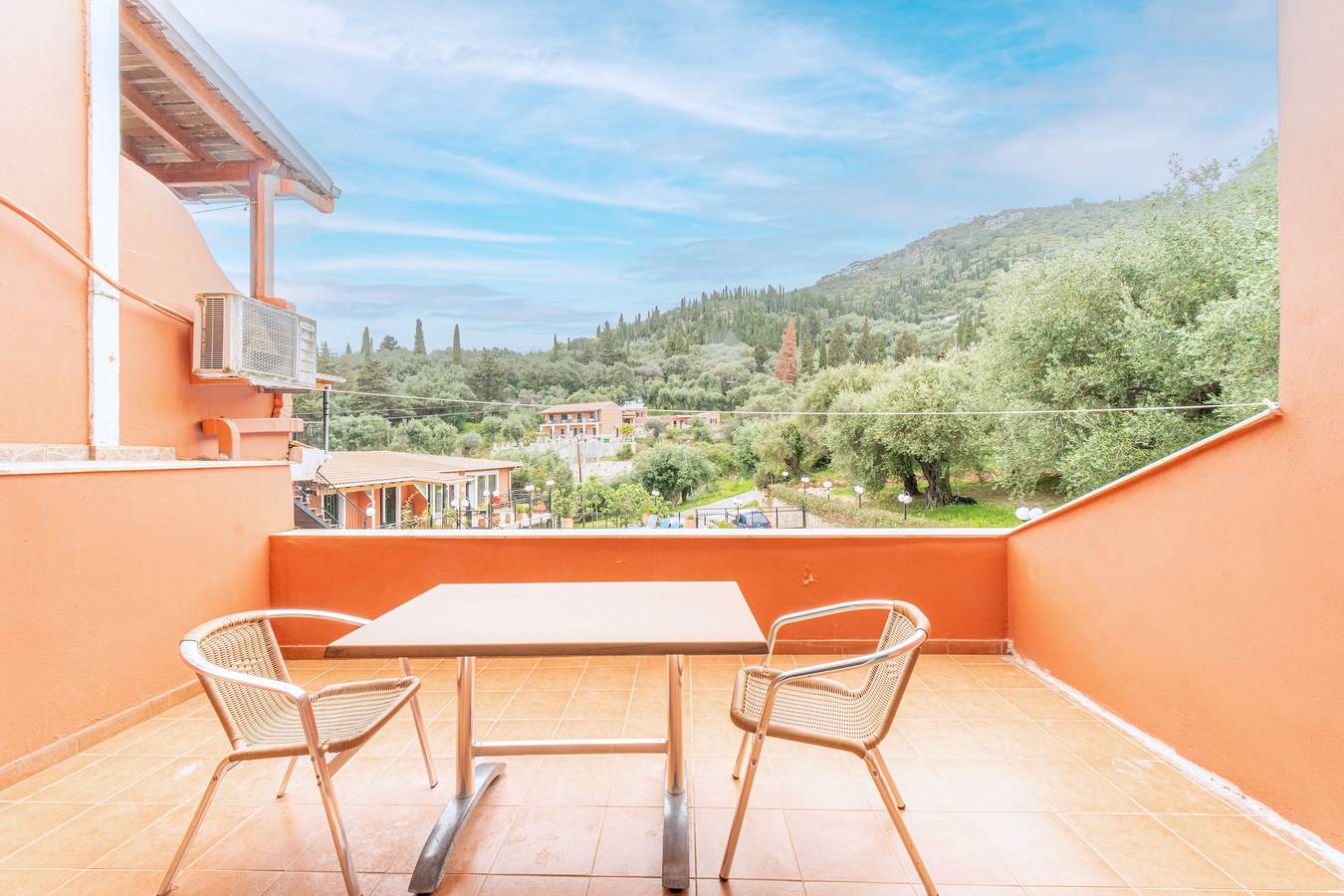 Entire studio, Studio Apartment 'Arianna Superior Studio 18' with Shared Pool, Balcony & Wi-Fi in Paleokastritsa, Corfu