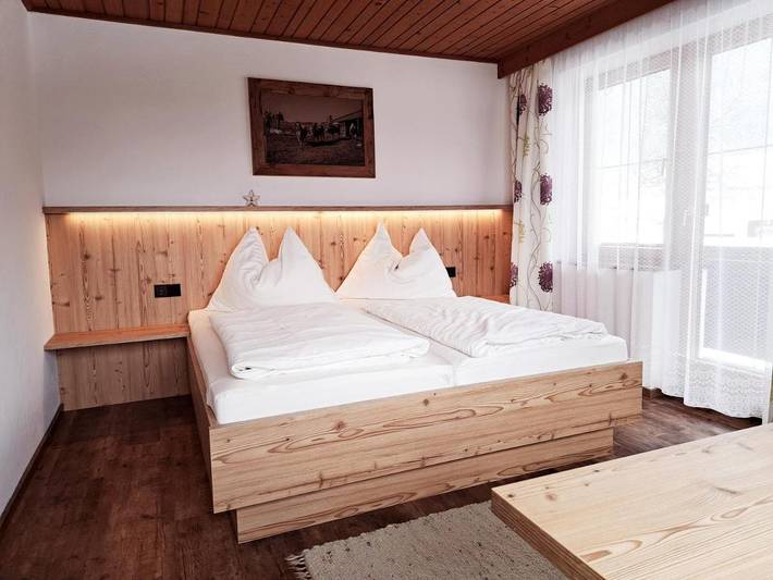 Privatzimmer für 2 Personen, mit Ausblick und Balkon sowie Garten in Waidring - 3
