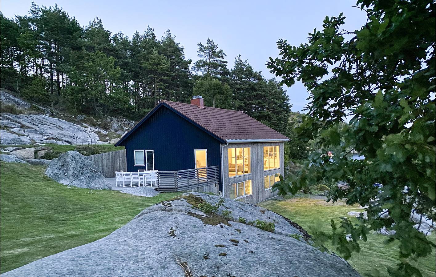 Ferienhaus für 11 Personen mit Garten in Farsund