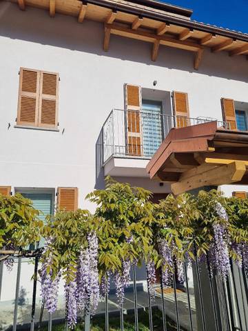 Ferienhaus für 10 Personen, mit Garten und Balkon in Colico