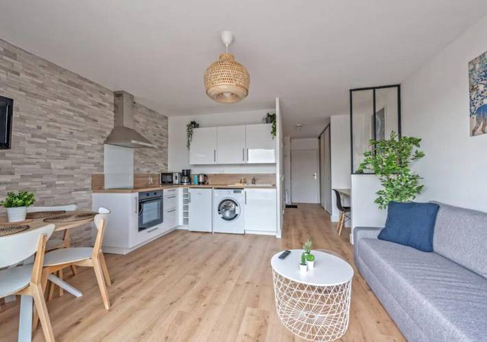 Gîte pour 4 personnes, avec sauna et balcon ainsi que piscine et vue dans Office De Tourisme De Plougonvelin - 2