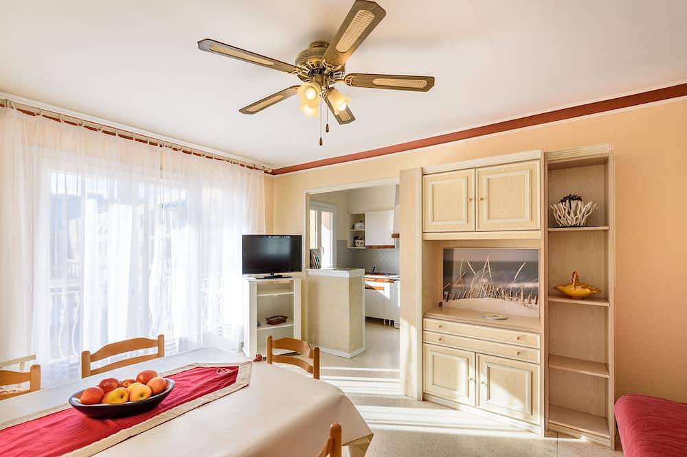 Le charmant, Superb T3 on 1st floor, 150m from the sea and shops in Le Grau-du-Roi, Côte d'Améthyste