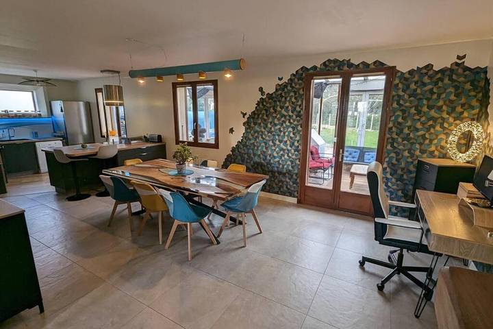 Maison de vacances pour 8 personnes, avec Terrasse ainsi que Jardin et Piscine