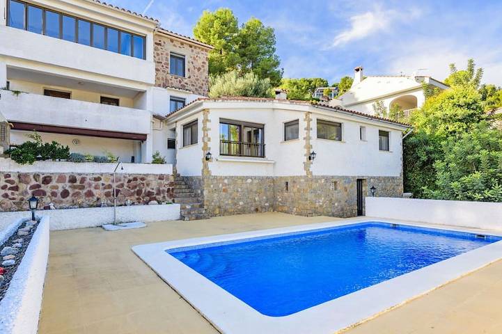 Chalet para 3 personas, con piscina y jardín en Oropesa del Mar