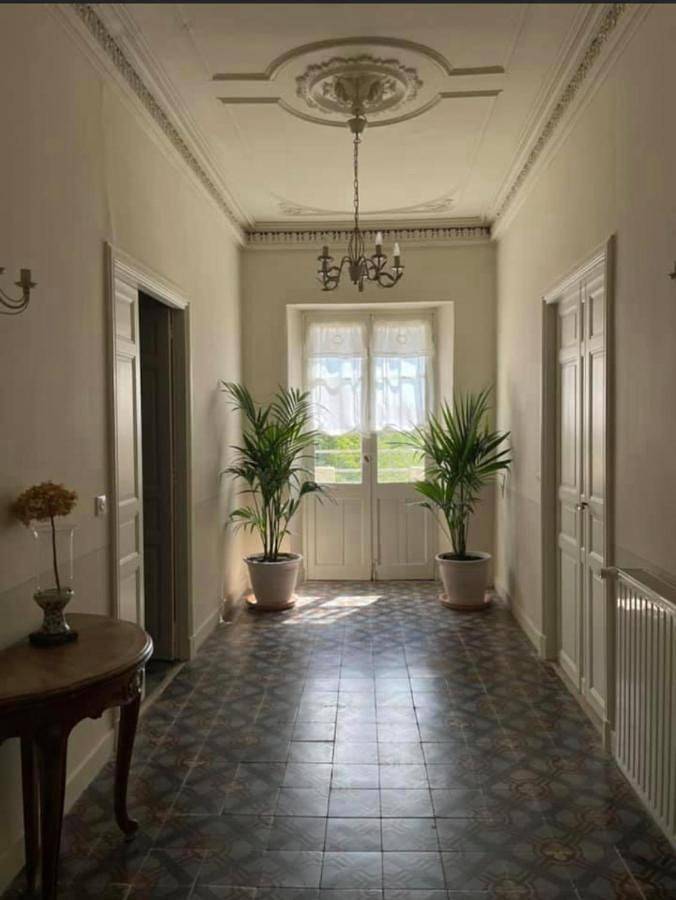 Location de vacances pour 12 personnes, avec vue ainsi que jardin et piscine à Montouliers - 3