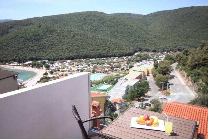 Ferienwohnung für 2 Personen, mit Balkon in Labin - 2